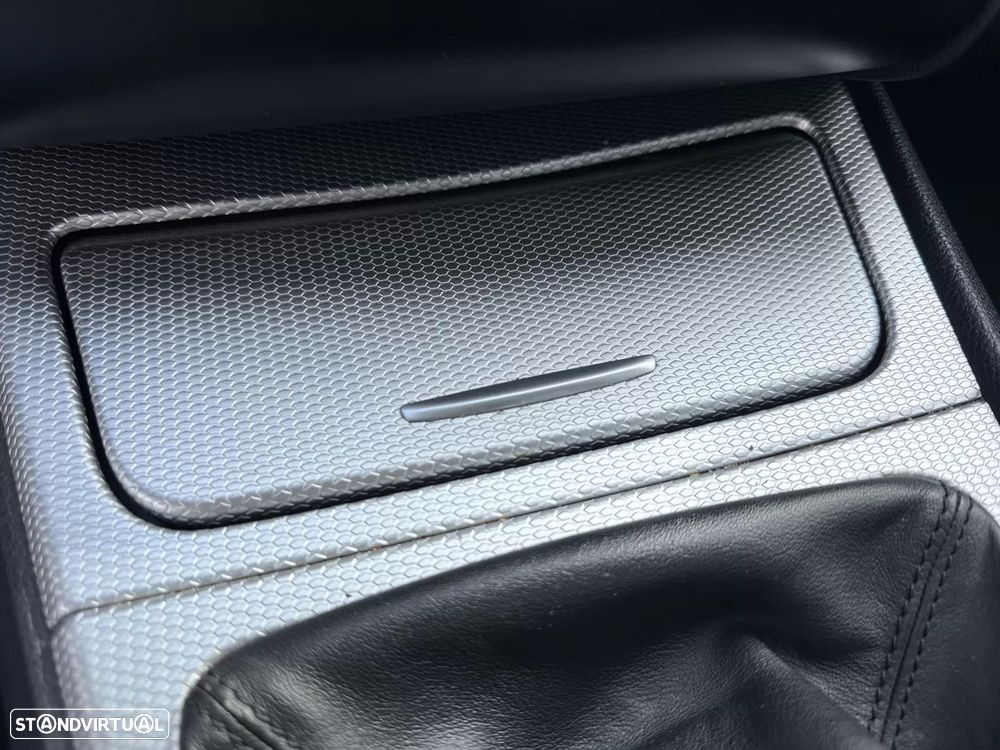 BMW 120 d Edition Sport - 38