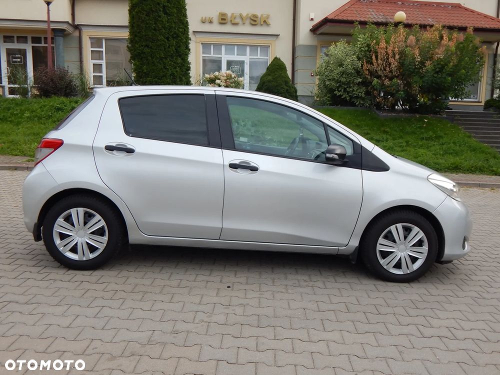 Toyota Yaris 1.33 Sol - 5