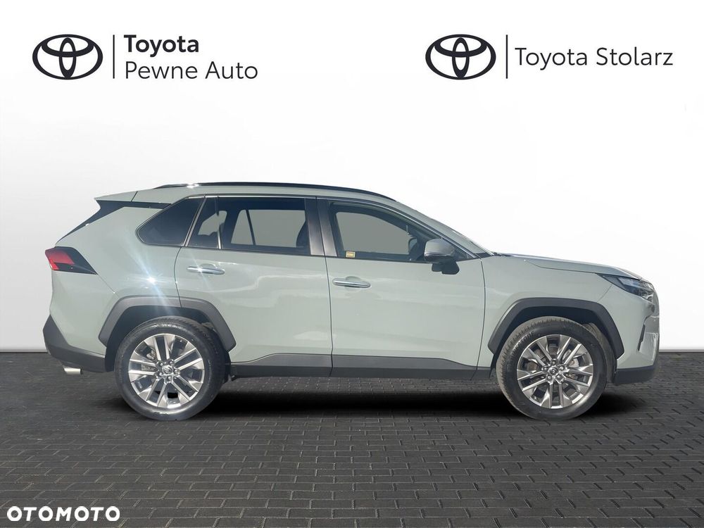 Toyota RAV4 - 6