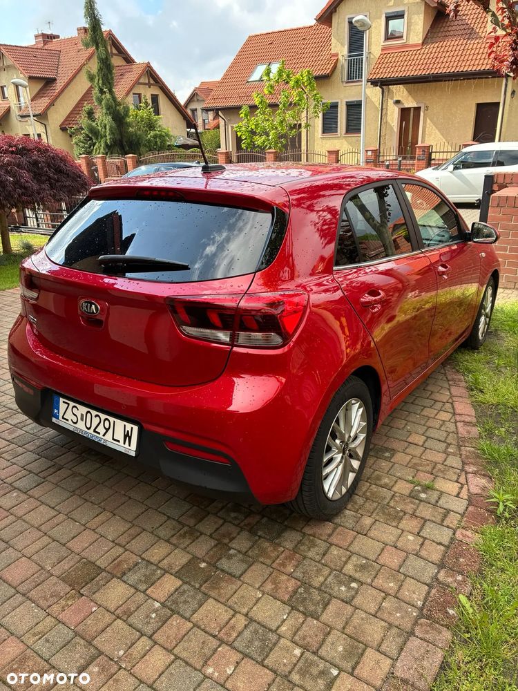 Kia Rio 1.2 L - 7