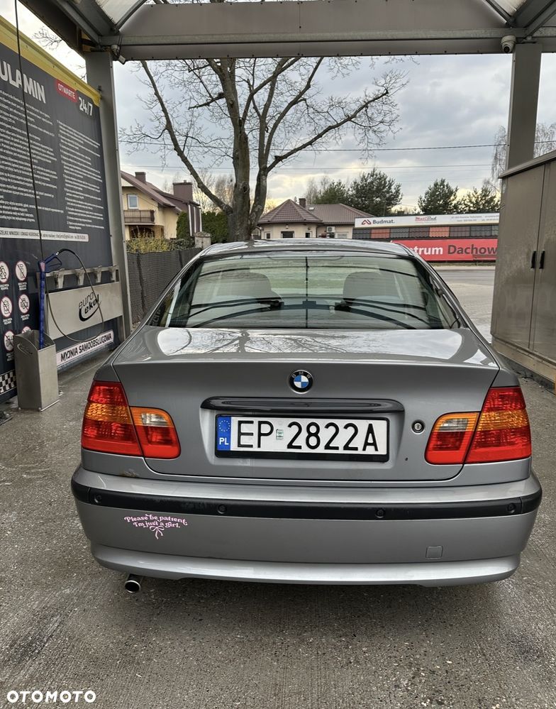 BMW Seria 3 318i - 2