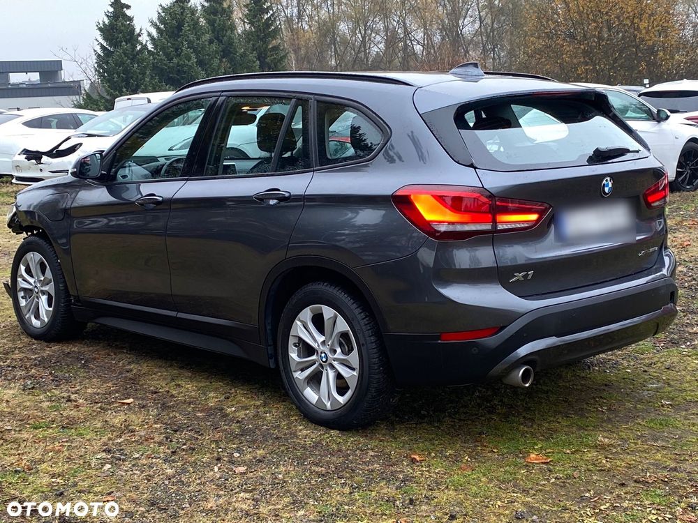 BMW X1 xDrive25e Business Edition - 5
