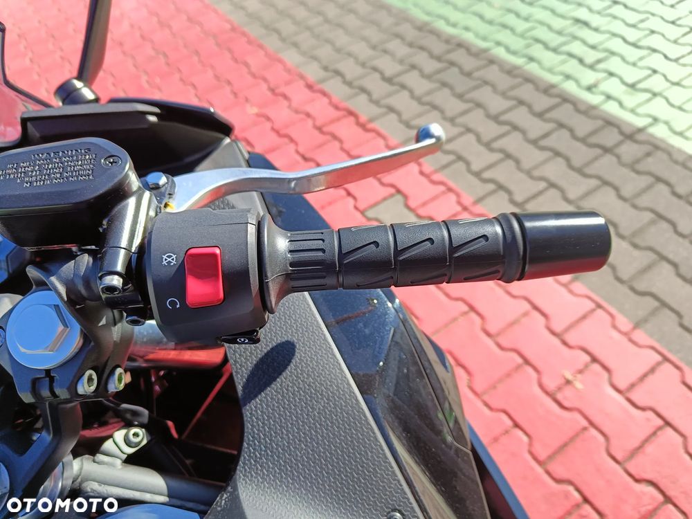 Kawasaki Ninja - 11
