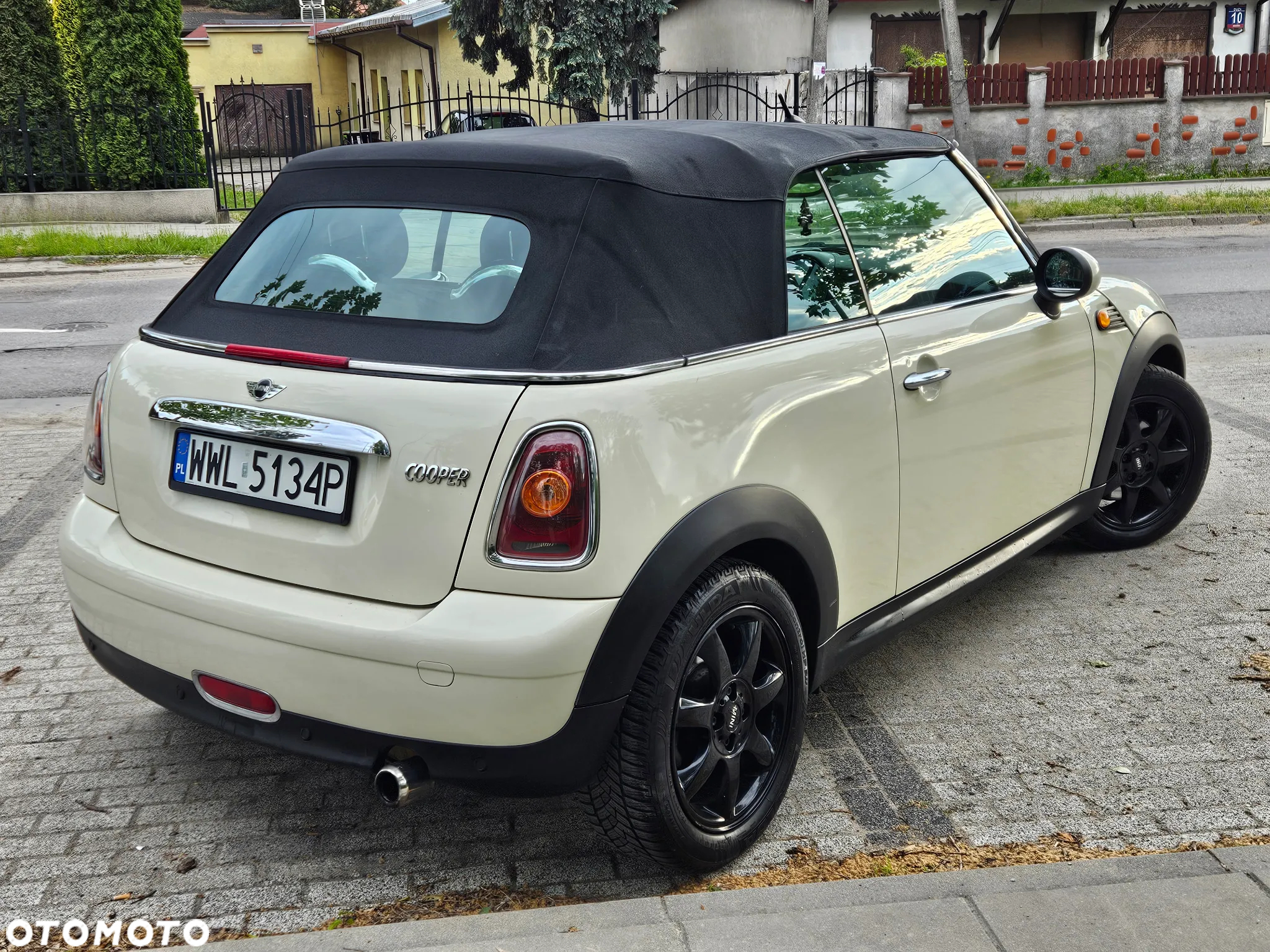 MINI Cooper Cabrio - 5