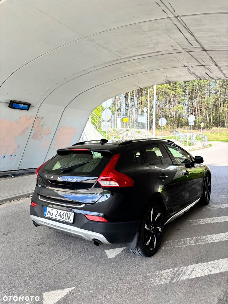 Volvo V40 T5 Momentum - 5