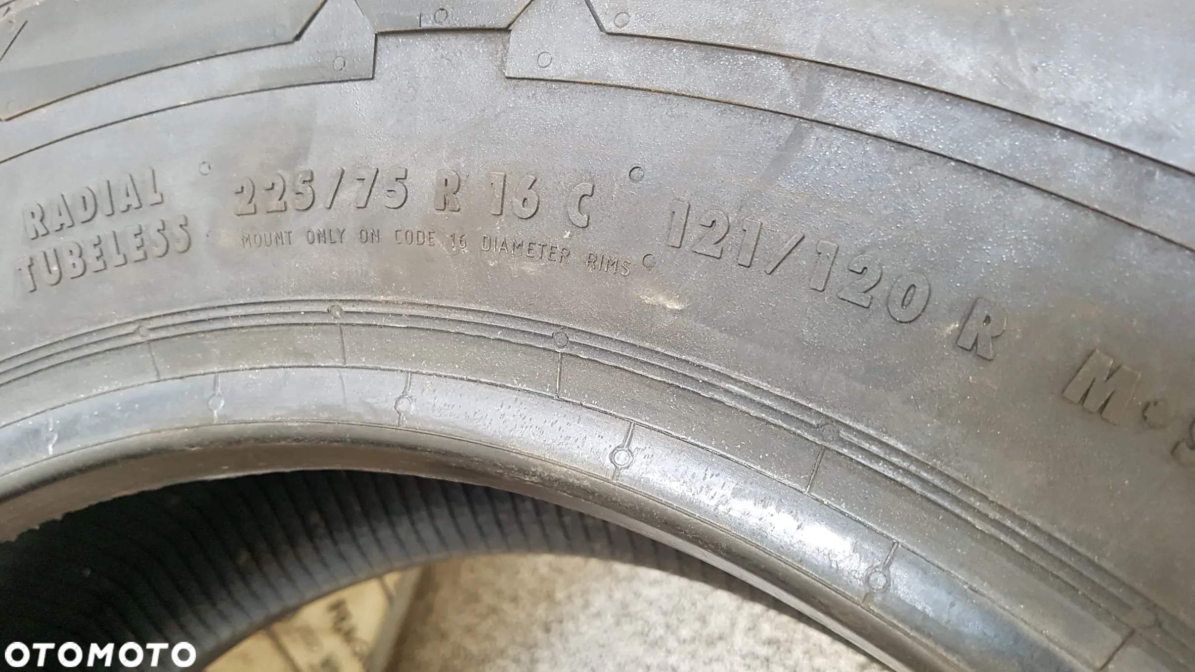 CONTINENTAL VANCO CONTACT WINTER  225/75R16C   225/75/16C - 17