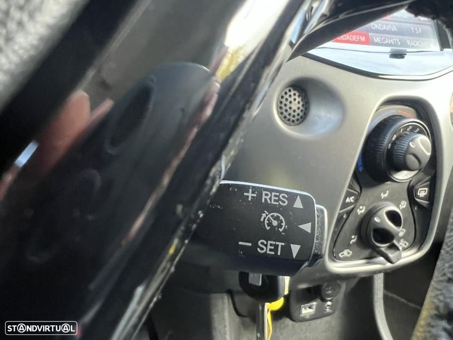 Toyota Aygo 1.0 X-Play+X-Touch - 27