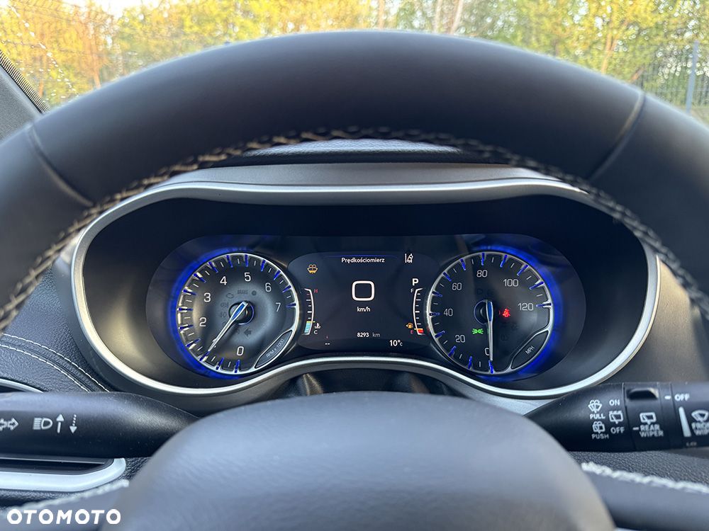 Chrysler Pacifica - 31