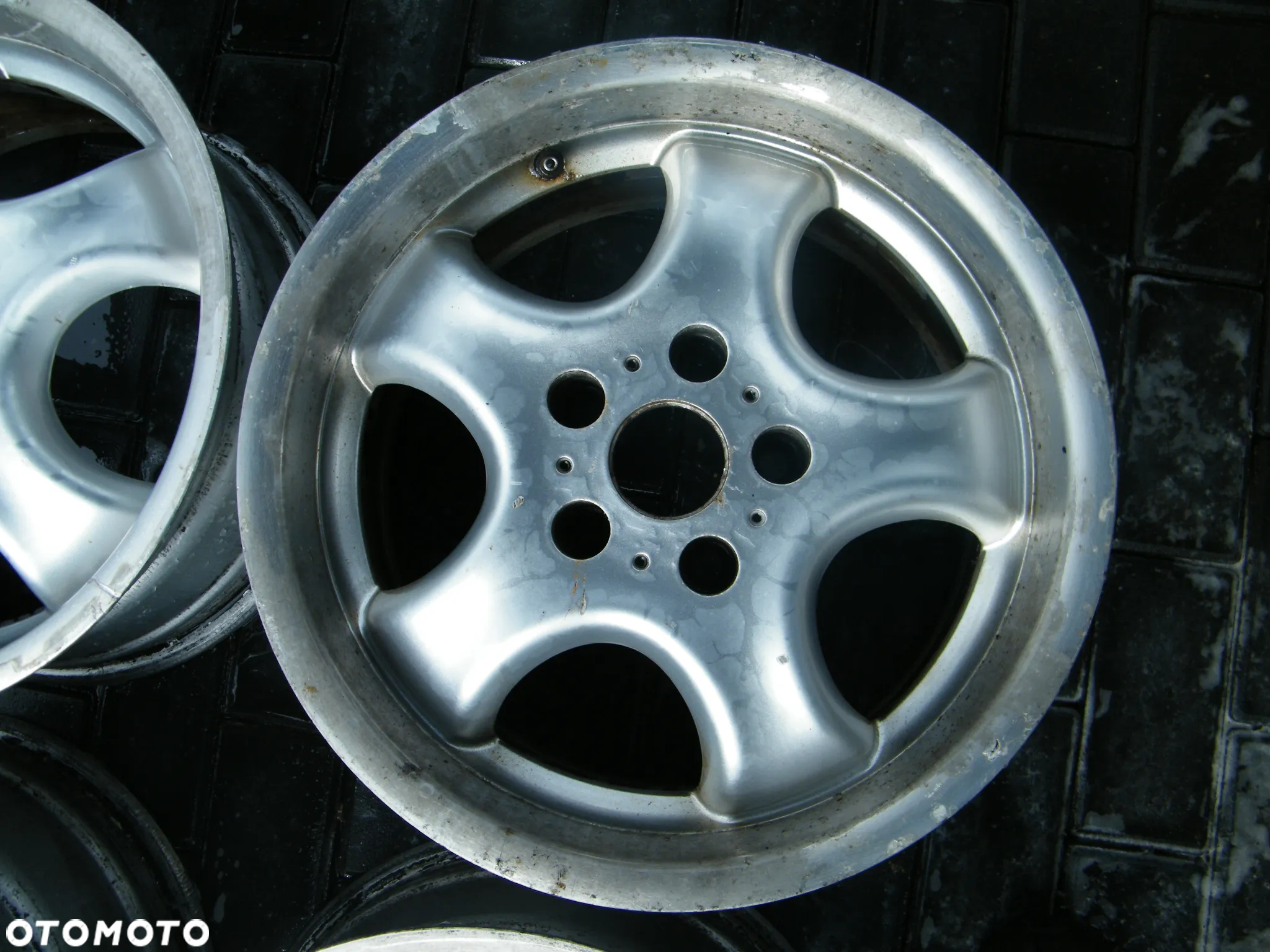 Felgi aluminiowe alufelgi komplet 5x110 ET35 / 7,5J x 16 otwór 72 - 2