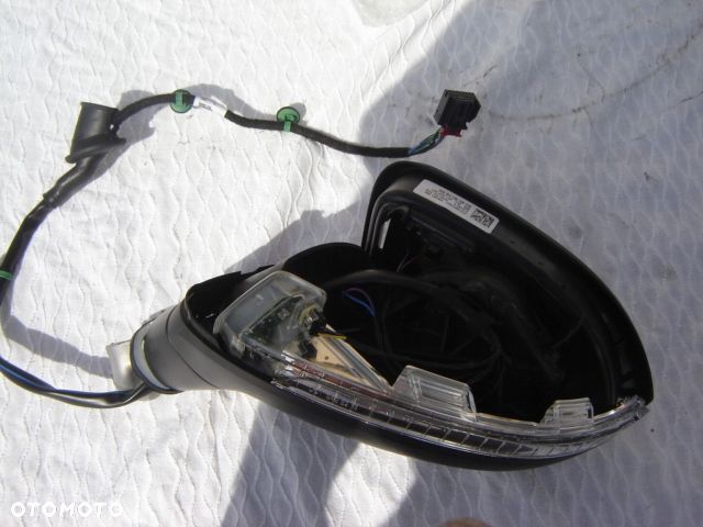 VW PASSAT B8 LUSTERKO ZEW NOWE 3G2857501 FM - 2