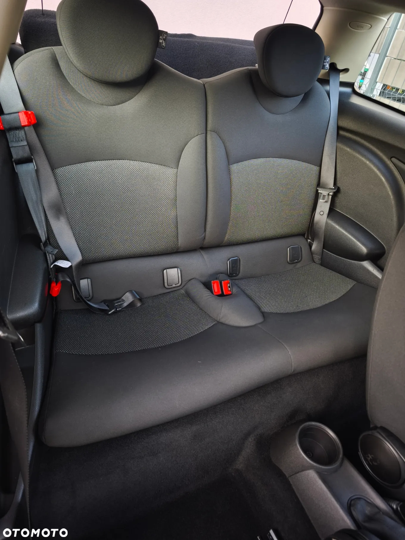 MINI ONE Standard - 9