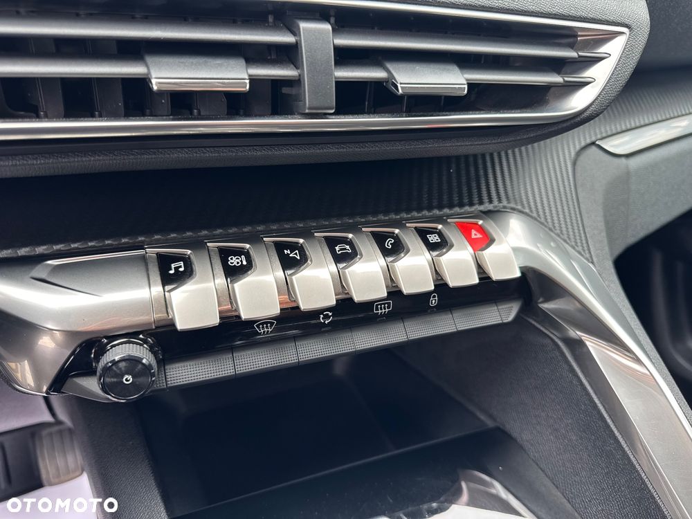 Peugeot 5008 1.6 THP Active S&S EAT6 - 17