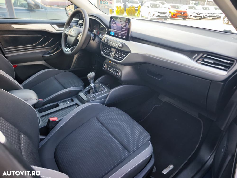 Ford Focus 1.0 EcoBoost Titanium - 16