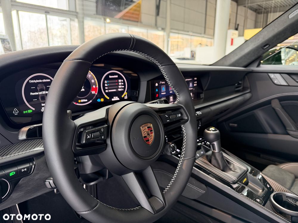 Porsche 911 GT3 - 16