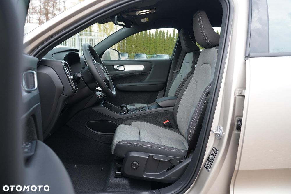 Volvo XC 40 B3 Core - 11