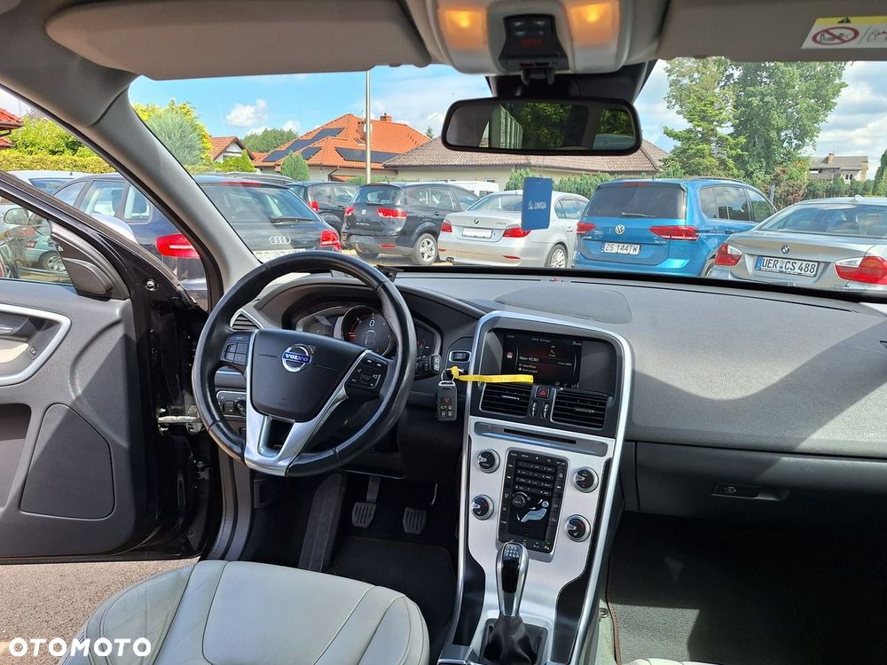 Volvo XC 60 D4 Ocean Race - 13