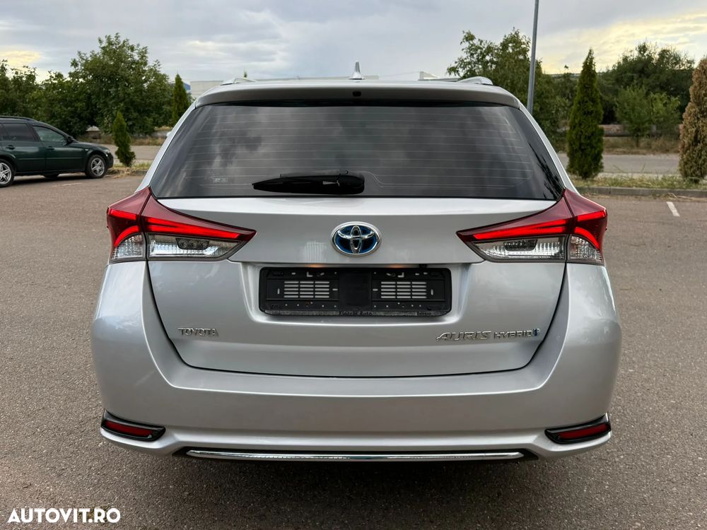 Toyota Auris 1.8 L VVT-i Hybrid Sol + - 14