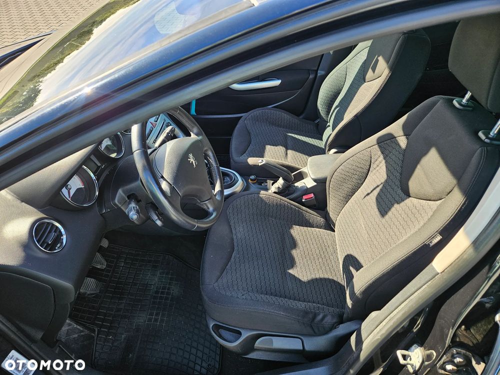 Peugeot 308 1.6 Premium - 12