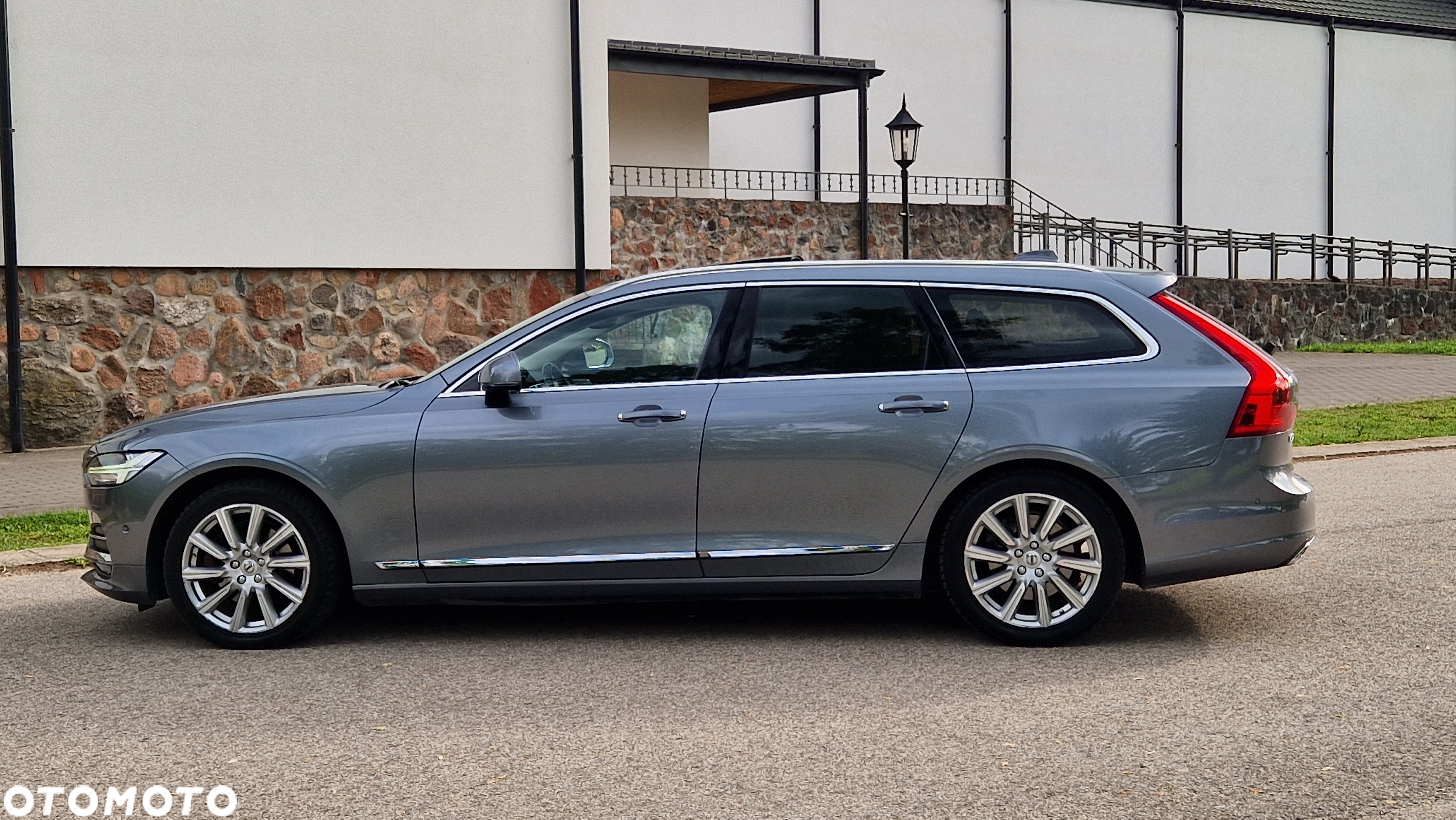 Volvo V90 D4 Inscription - 11