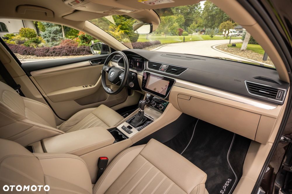 Skoda Superb 2.0 TDI SCR 4x4 L&K DSG - 22