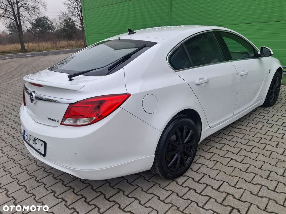 Opel Insignia 2.0 Turbo 4x4 Cosmo - 16