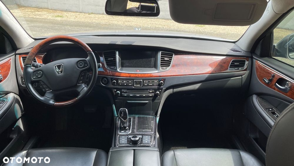 Hyundai Equus - 14