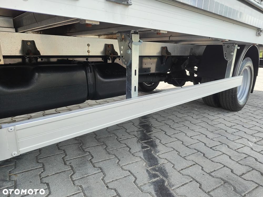 Iveco DAILY 50/35C15 BLIŹNIAK** Skrzynka+Plandeka+1x FIRANKA + PAKA dł.505cm/szer.246cm** POLSKI SALON** 210 tyś KM** DMC do 3.5T kat.B** - 29