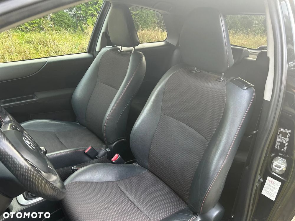 Toyota Yaris 1.4 D-4D Premium - 16