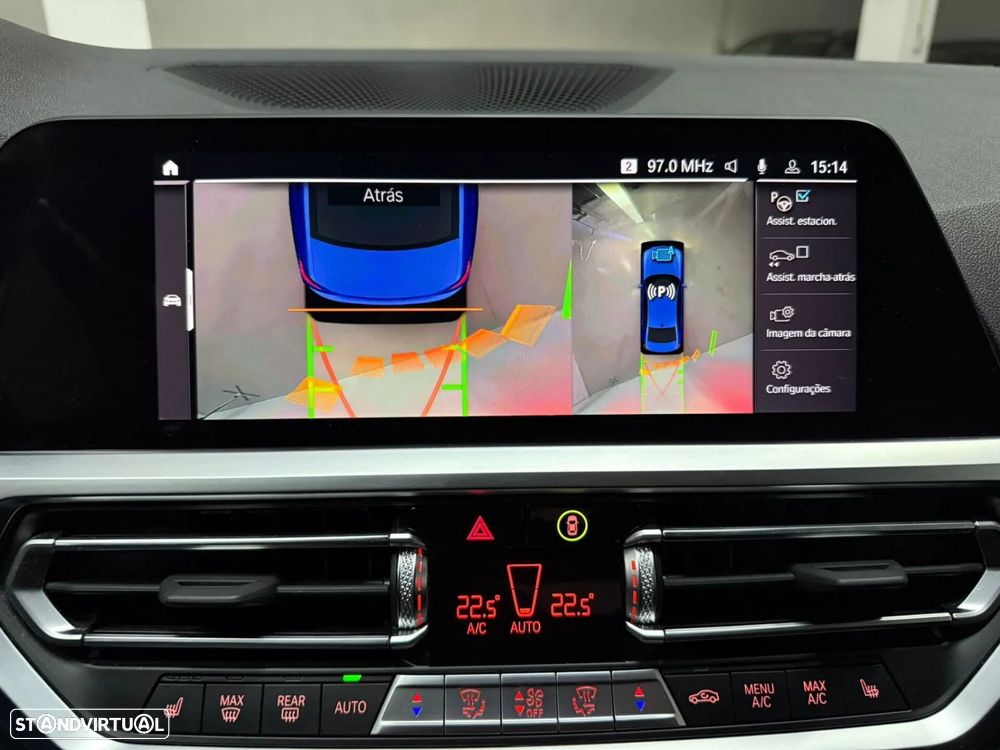 BMW 330 e Touring Pack Desportivo M Auto - 16