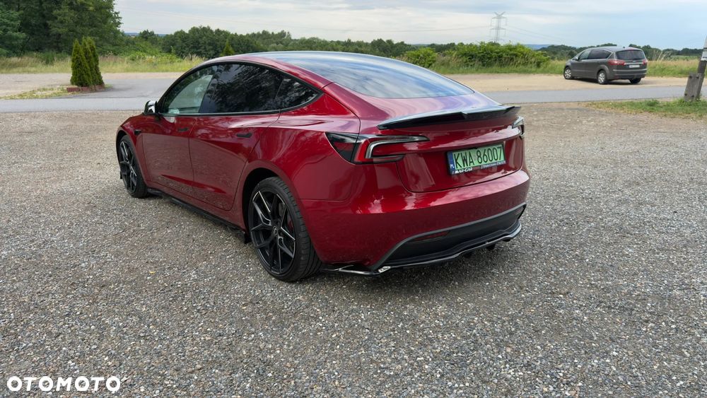 Tesla Model 3 - 21