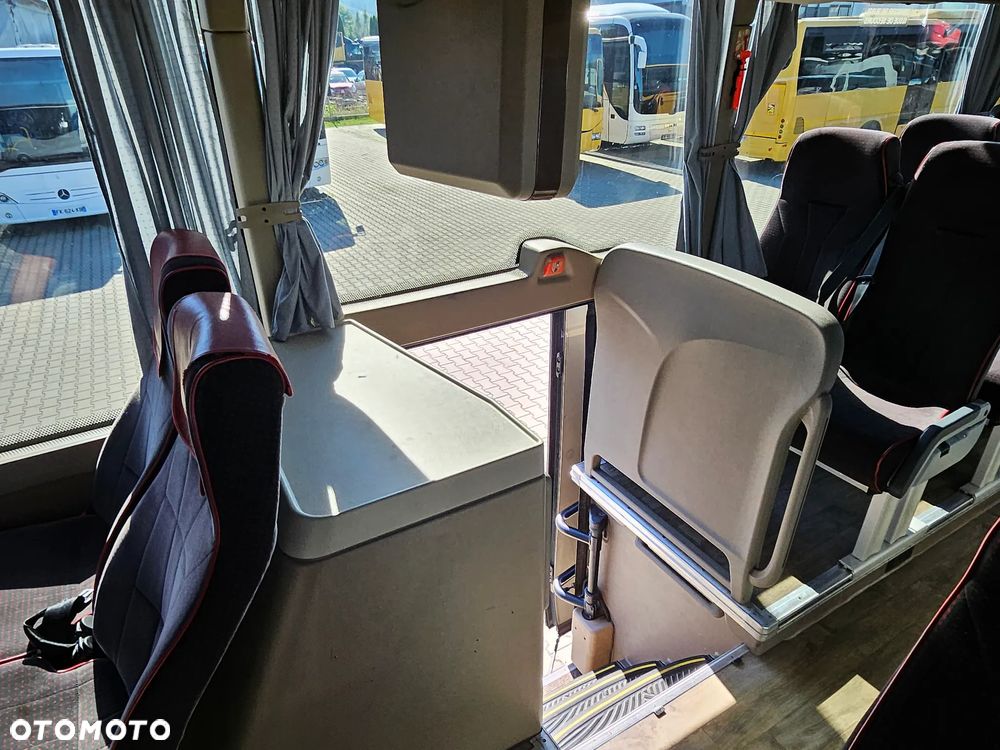 Iveco MAGELYS / SPROWADZONY  / MANUAL / 59 MIEJSC/ EURO 6 - 24