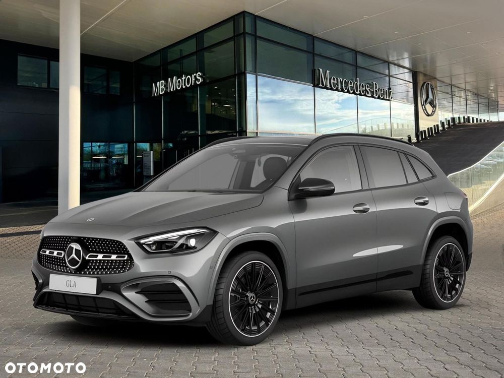 Mercedes-Benz GLA - 2