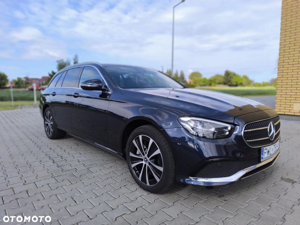 Mercedes-Benz Klasa E ver-300-de-4matic-t-9g--tronic-avantgarde - 1