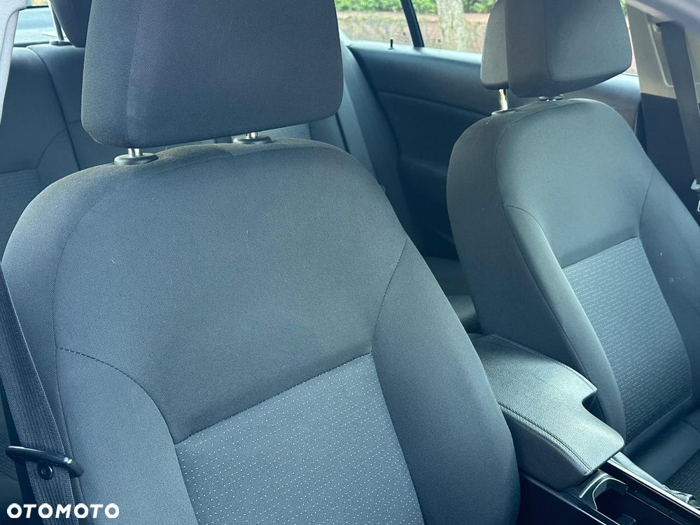 Opel Insignia 1.6 Design Edition - 13