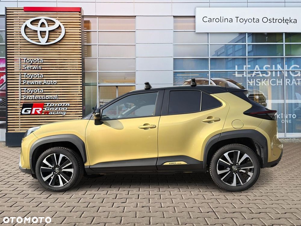 Toyota Yaris Cross Hybrid 1.5 Premiere Edition 4x4 - 6