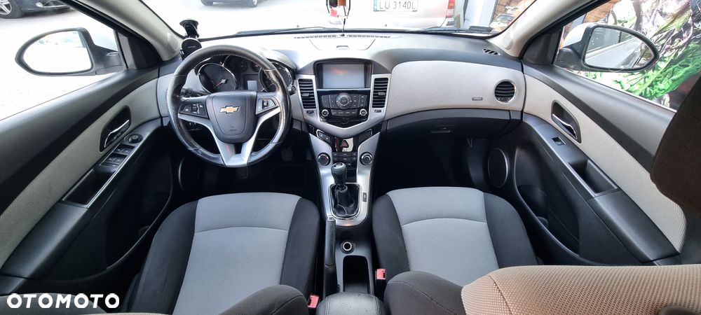 Chevrolet Cruze - 6