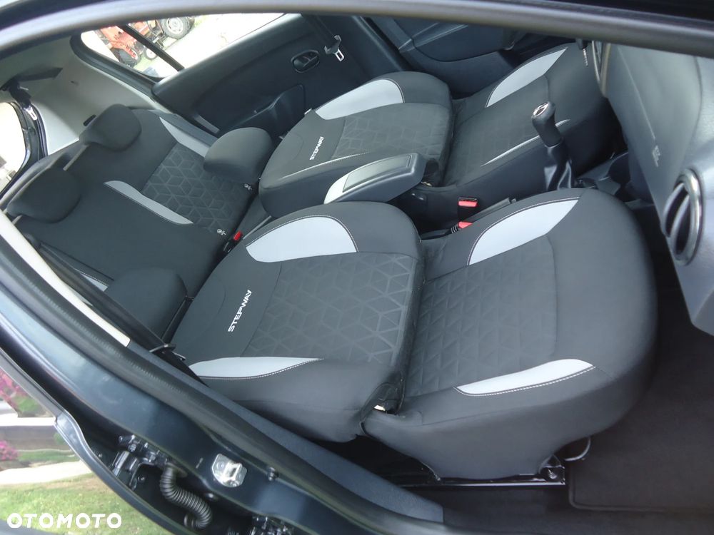 Dacia Sandero Stepway TCe 90 Prestige - 22