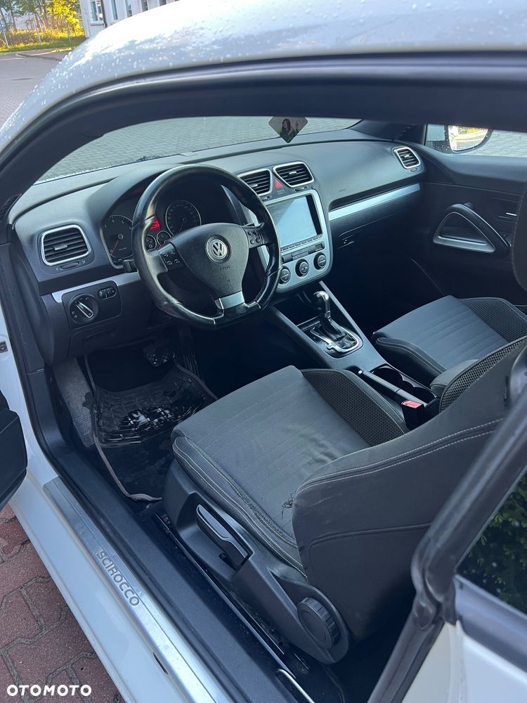 Volkswagen Scirocco 2.0 TSI DSG - 10