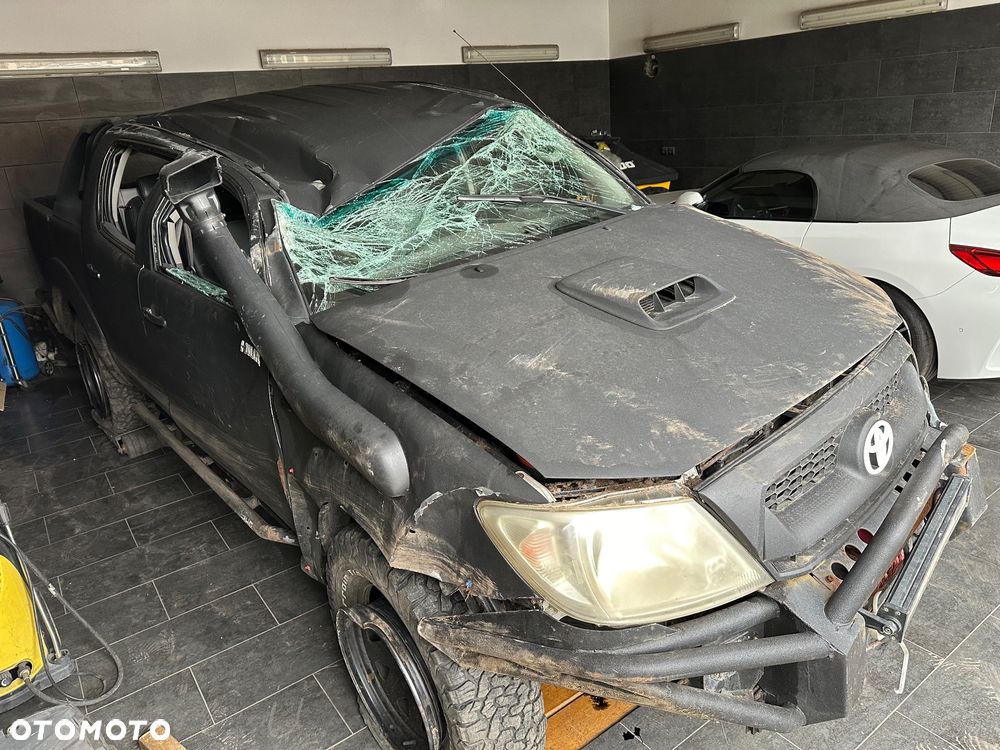 Toyota Hilux 3.0 D-4D Sol - 6