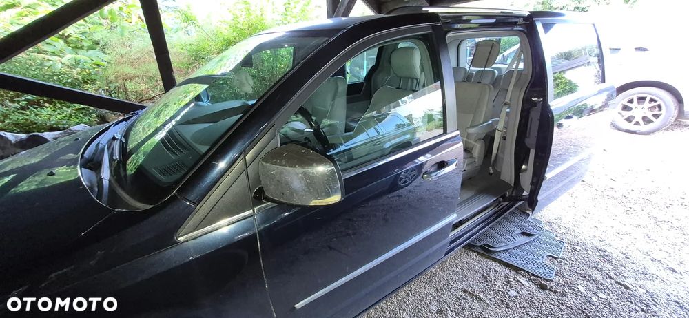 Chrysler Grand Voyager 2.8 CRD Limited - 12
