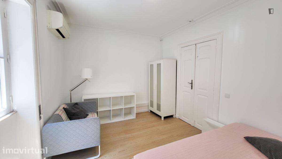 Quarto - localizado em Rio Tinto Porto - Grande imagem: 2/53