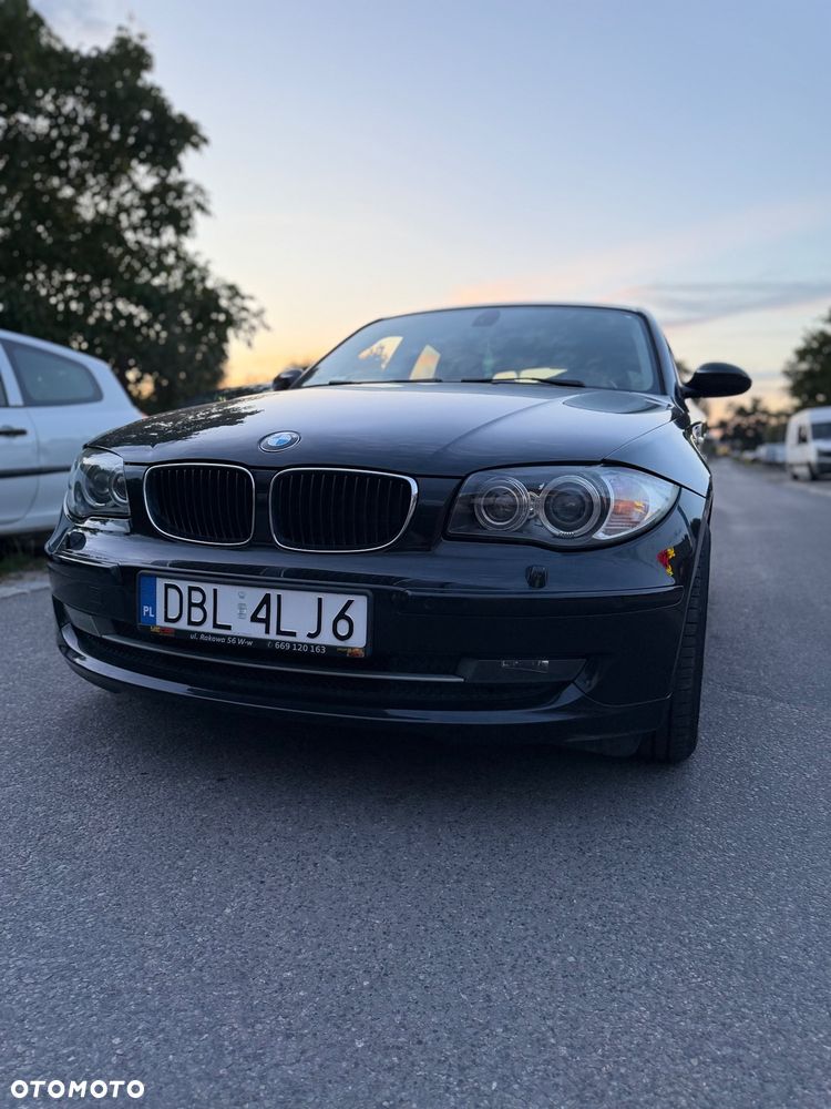 BMW Seria 1 120i - 1