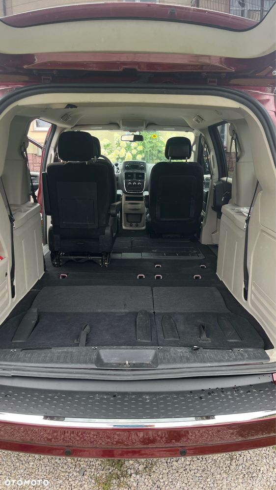 Dodge Caravan - 6