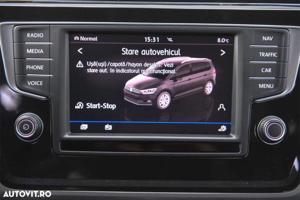 Volkswagen Touran - 26