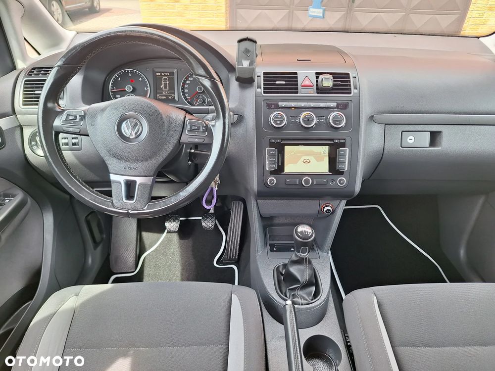 Volkswagen Touran 1.6 TDI DPF Highline - 25