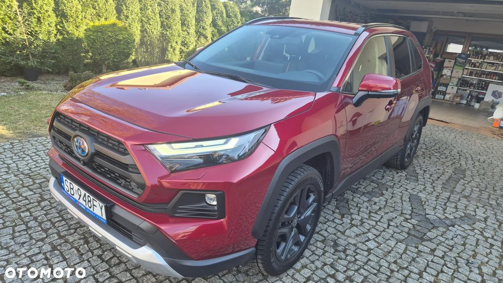 Toyota RAV4 - 1