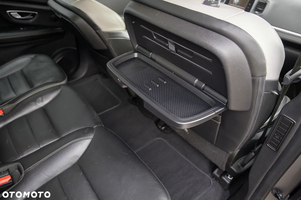 Renault Grand Scenic - 21