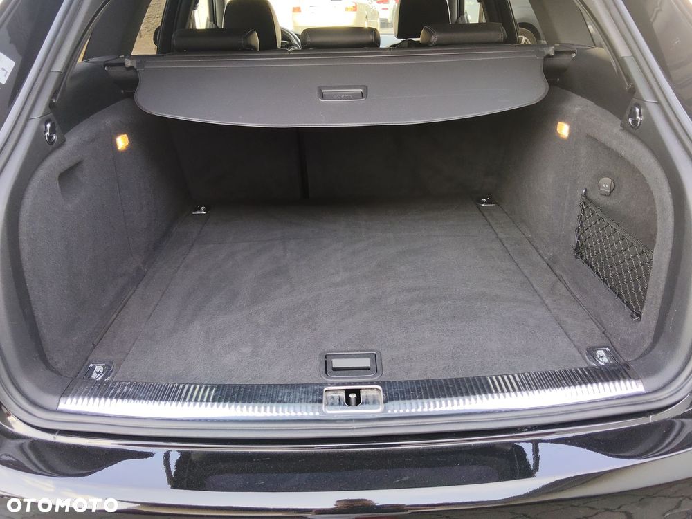 Audi A4 Avant 2.0 TDI DPF quattro S line Sportpaket - 30