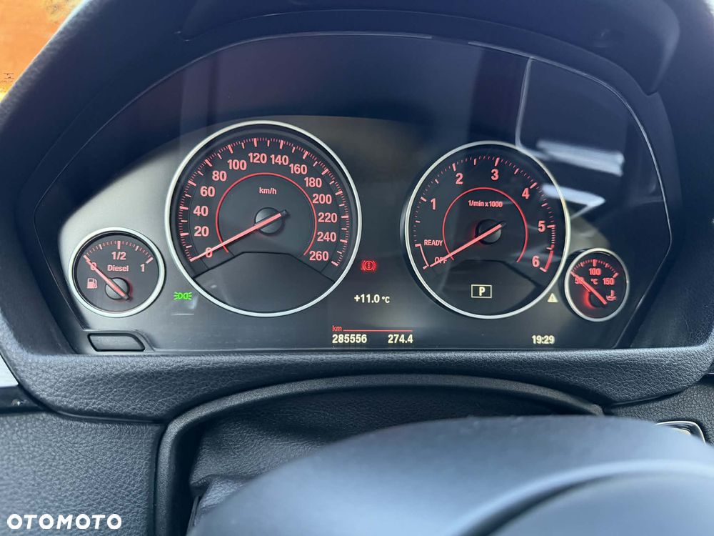 BMW Seria 3 320d M Sport - 5