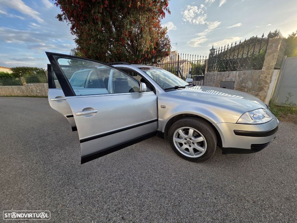 VW Passat Variant 1.9 TDi Confortline - 6